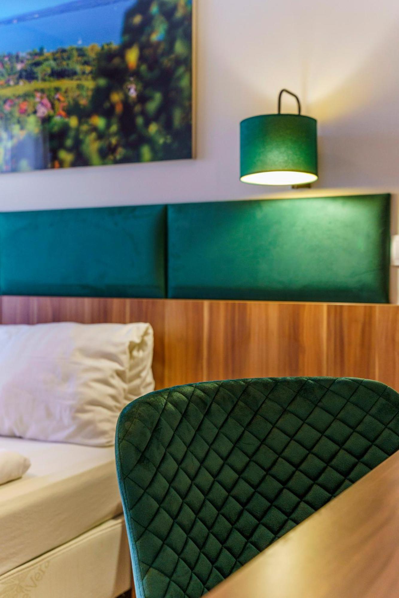 Balaton Colors Beach Hotel Siófok Eksteriør billede