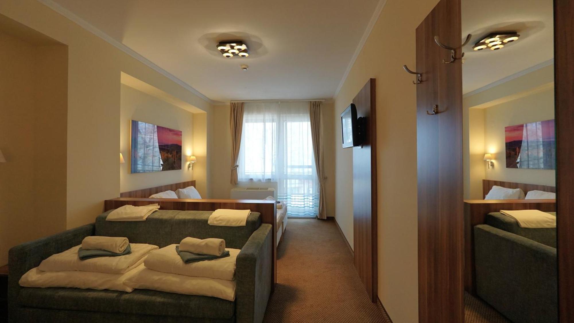 Balaton Colors Beach Hotel Siófok Eksteriør billede