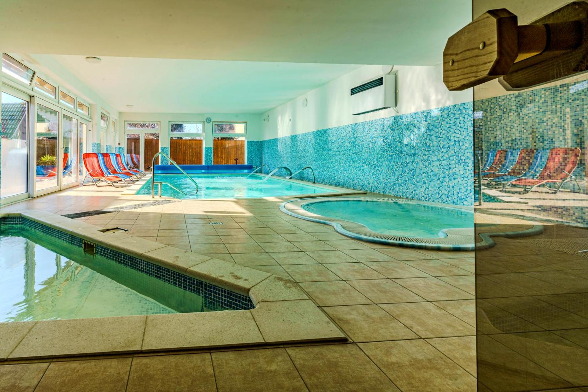 Balaton Colors Beach Hotel Siófok Eksteriør billede