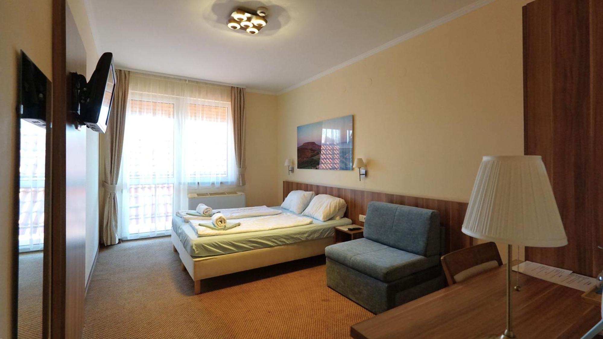 Balaton Colors Beach Hotel Siófok Eksteriør billede