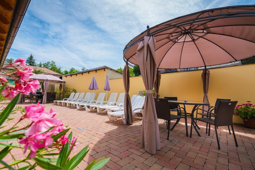 Balaton Colors Beach Hotel Siófok Eksteriør billede